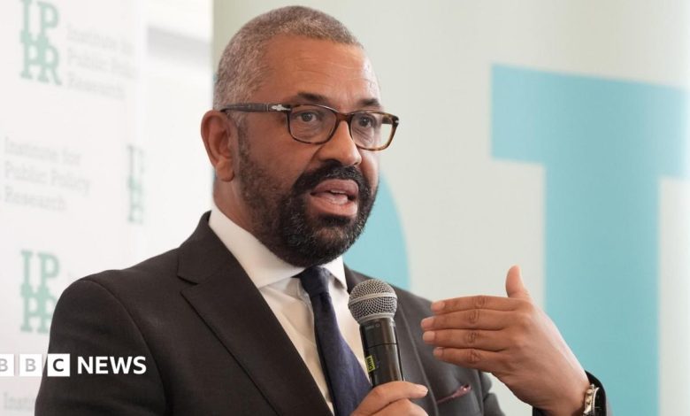 Cleverly quits shadow cabinet to run for London mayor