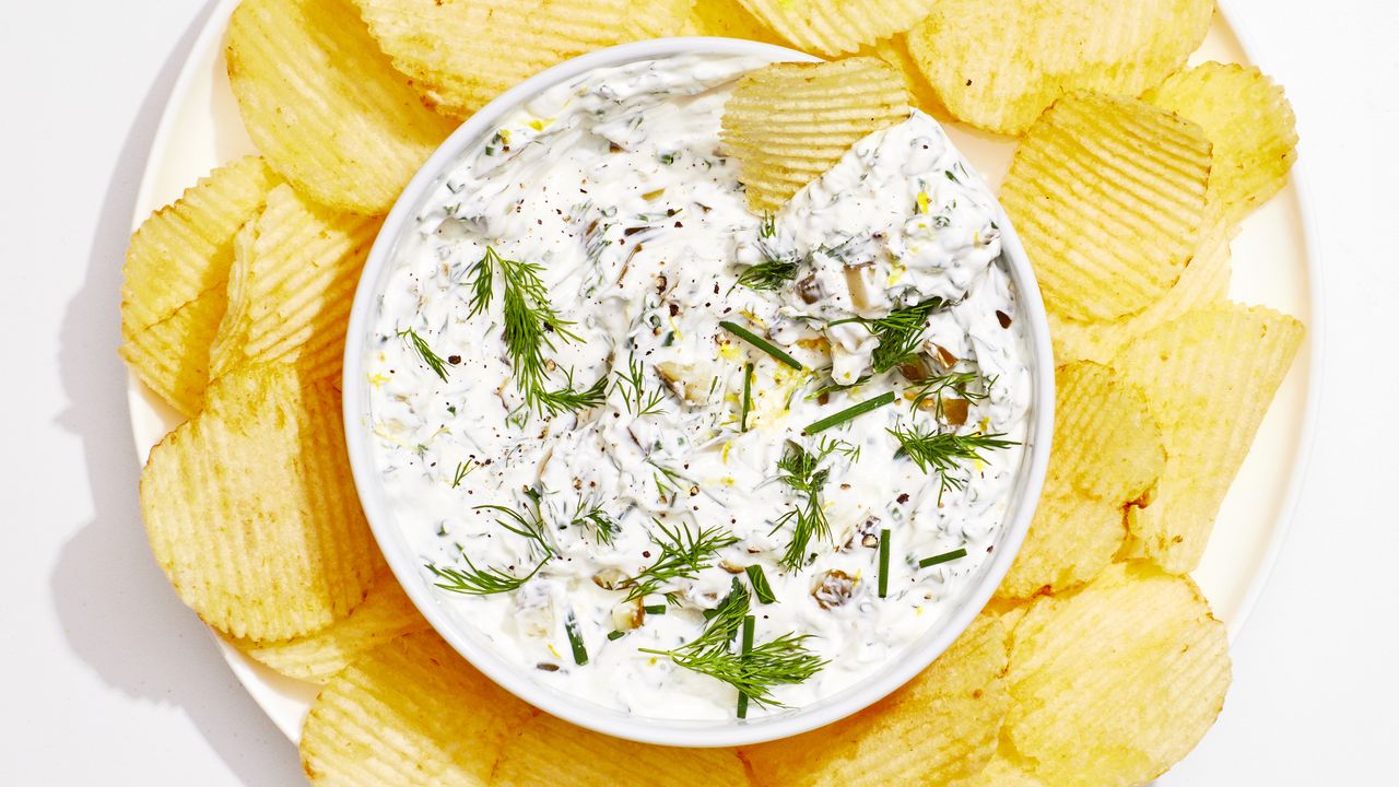 Easy Dill Pickle Dip Recipe