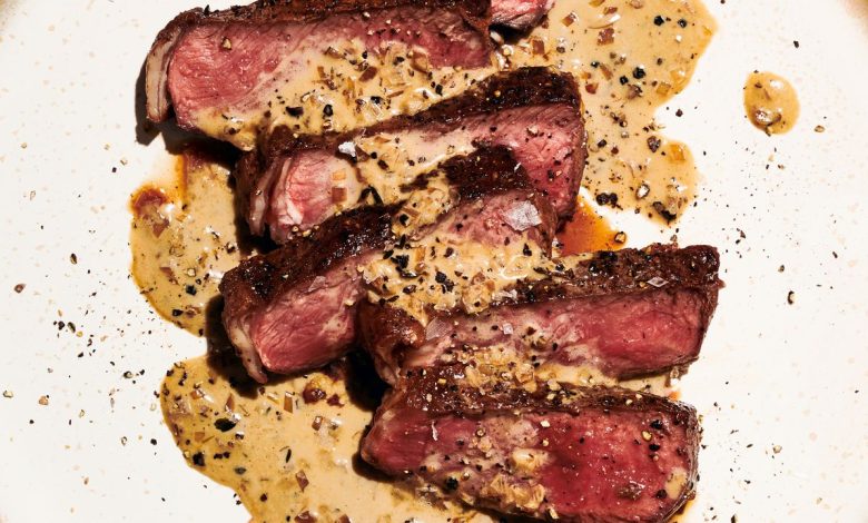 Steak au Poivre (Strip Steak With Creamy Peppercon Sauce)