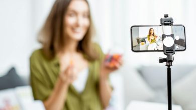 Looking for #womenshealth information on Instagram? 4 out of 10 posts are ads