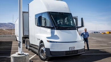 I Just Drove the New Tesla Semi, and It Was Several Tons of Fun