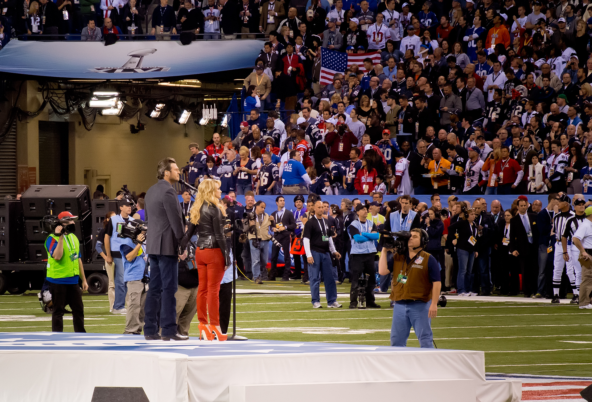 Blake Shelton and Miranda Lambert Super Bowl XLVI (6837541431).jpg