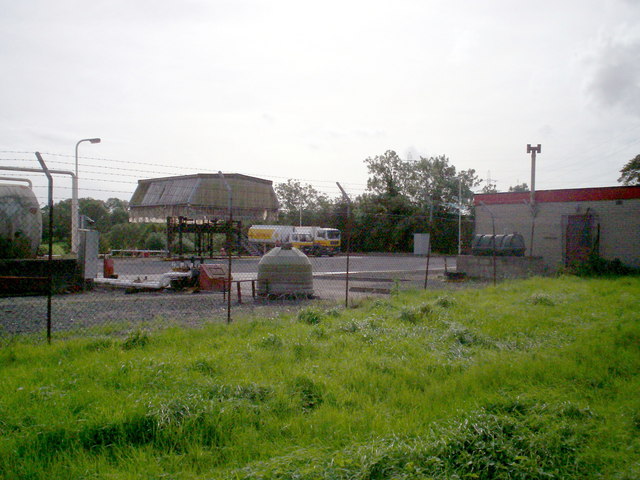 Home Heating Oil Distribution Plant, Ballyknock Road, Tandragee. - geograph.org.uk - 565229.jpg