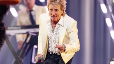 Rod Stewart performs onstage at the 2025 American Music Awards held at the Fontainebleau Las Vegas on May 26, 2025, in Las Vegas.