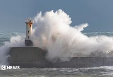 Large waves at Hatton, Aberdeenshire.