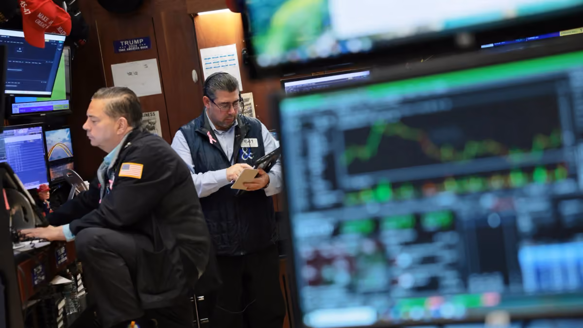 NYSE trading floor (Michael M. Santiago/Getty Images)