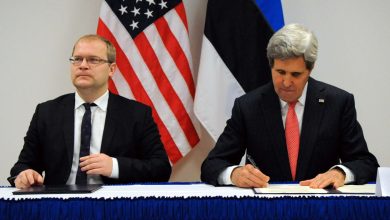 Secretary Kerry and Estonian Foreign Minister Paet Sign the U.S.-Estonia Cyber Partnership Statement (11191898305).jpg